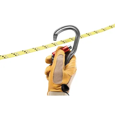 Sistema Keylock para evitar cualquier enganche accidental del mosquetón. 
