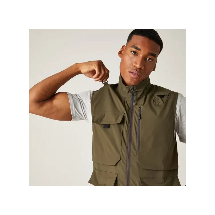 REGATTA CHALECO TRAVEL VERDE HOMBRE FRONTAL,ARISTARUN