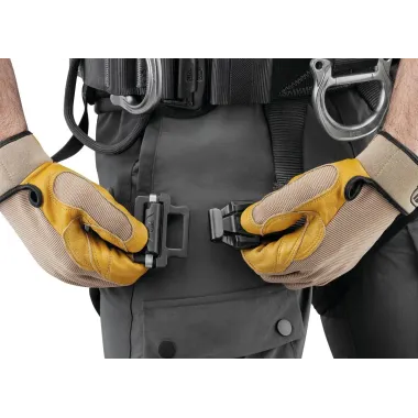 PETZL ARNÉS AVAO FAST VERSIÓN EUROPEA, ARISTARUN