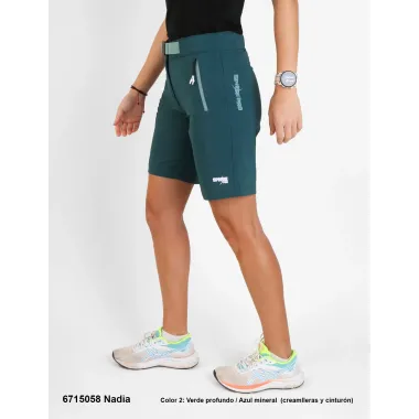 SPHERE PRO PANTALÓN CORTO NADIA VERDE MUJER LATERAL,ARISTARUN