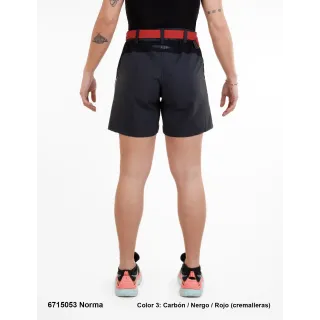 SPHERE PRO PANTALÓN CORTO NORMA NEGRO ROJO MUJER PORTADA,ARISTARUN 2