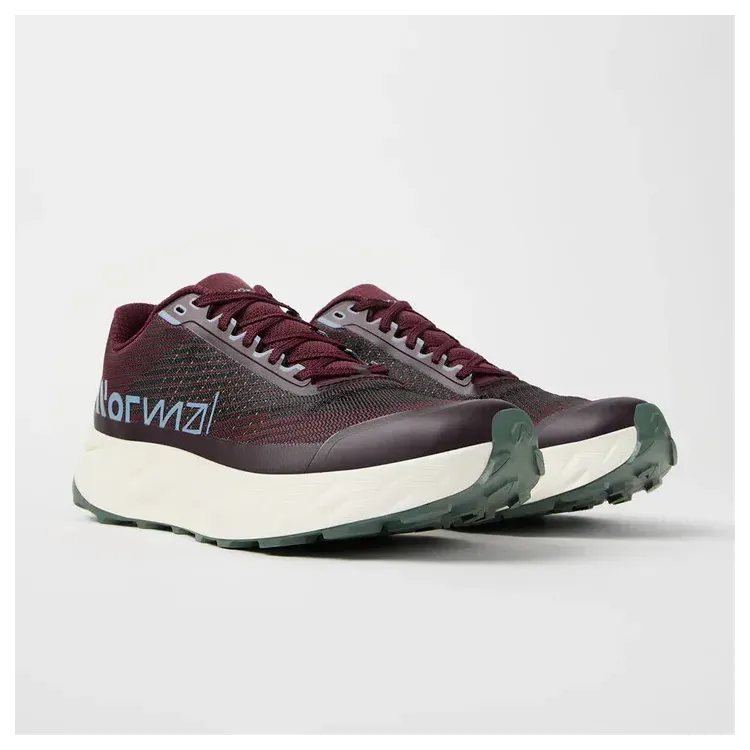 NNORMAL KJERAG 02 ZAPATILLAS TRAIL RUNNING BURGUNDY VISTA LATERAL,ARISTARUN