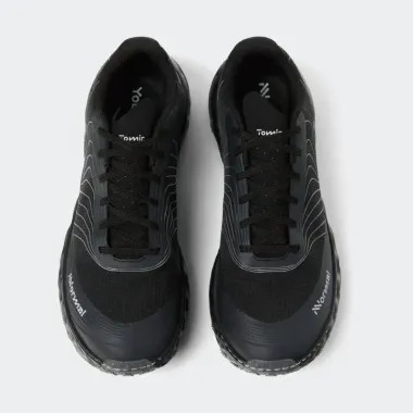 NNORMAL TOMIR 2.0 BLACK ZAPÀTILLAS TRAIL RUNNING UNISEX VISTA SUPERIOR,ARISTARUN