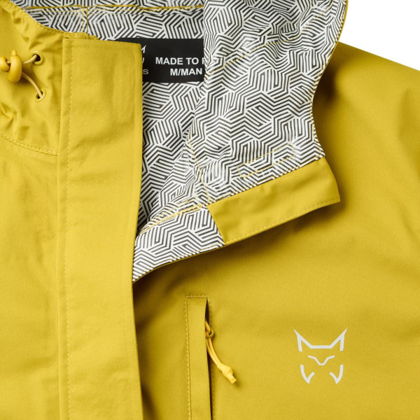 ALTUS BAIKAL J30 MOSTAZA CHAQUETA IMPERMEABLE HOMBRE VISTA CUELLO,ARISTARUN