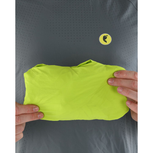 PIMIENTO NEGRO CORTAVIENTOS AMARILLO UNISEX VISTA GUARDADO,ARISTARUN