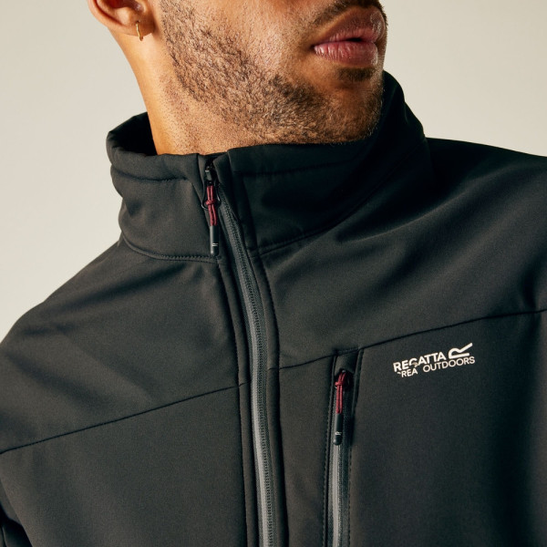REGATTA MOUTDALE NEGRO SOFTSHELL HOMBRE VISTA AMPLIADA,ARISTARUN
