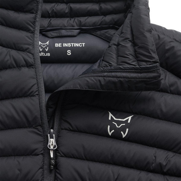 ALTUS CHAQUETA DOFOUR PLUMA ANTRACITA MUJER DETALLE, ARISTARUN