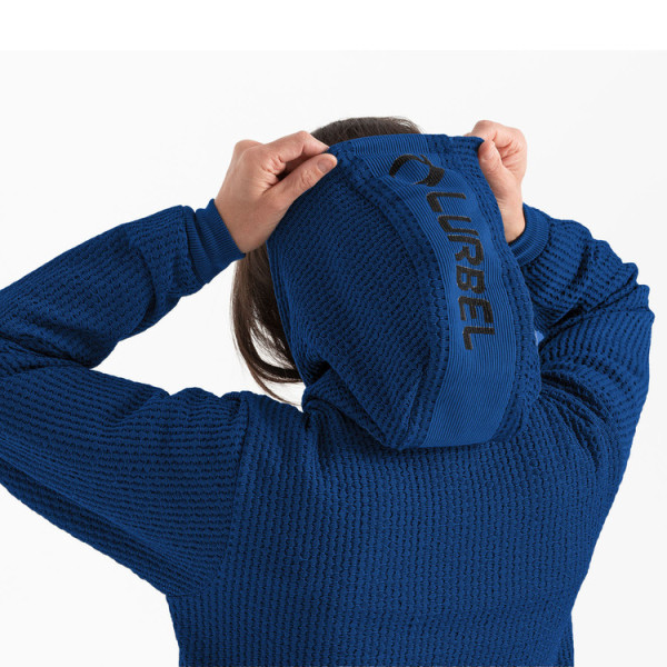 LURBEL WAVE HOODIE AZUL OSCURO SUDADERA TÉCNICA UNISEX VISTA CAPUCHA,ARISTARUN