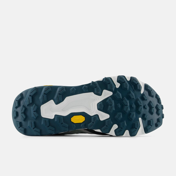 NEW BALANCE FRESH FOAM X HIERRO 9 GRIS AZUL ZAPATILLAS TRAIL HOMBRE SUELA