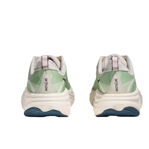 HOKA SKYFLOW BLANCO VERDE ZAPATILLAS RUNNING MUJER TRASERA PAREJA, ARISTARUN