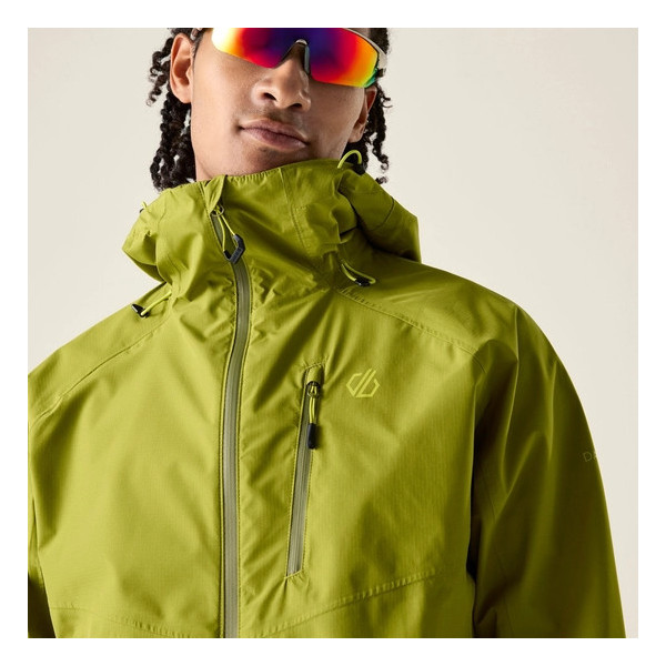 DARE 2B CHAQUETA IMPERMEABLE TORREK BREATHE OUT HOMBRE VERDE PISTACHO VISTA FRONTAL AMPLIADO, ARISTARUN