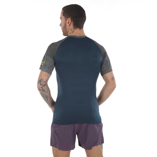 PIMIENTO NEGRO CAMSIETA TERMORREGULADORA AZUL MANGA CORTA UNISEX VISTA TRASERA,ARISTARUN