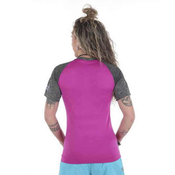 PIMIENTO NEGRO CAMSIETA TERMORREGULADORA VOILETA MANGA CORTA UNISEX VISTA TRASERA,ARISTARUN