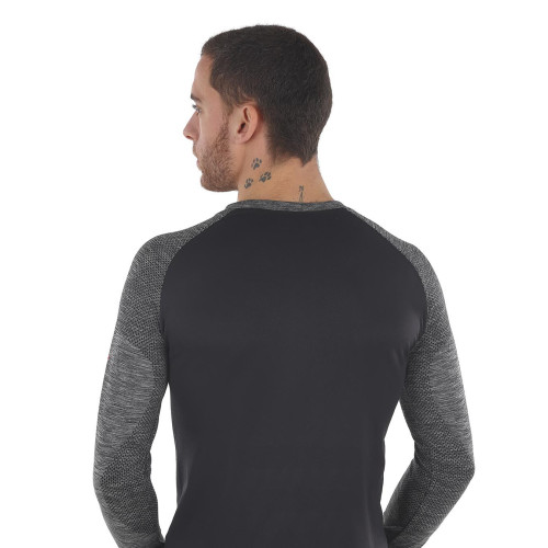 PIMIENTO NEGRO CAMISETA TERMORREGULADORA NEGRA GRIS VISTA TRSASERA HOMBRE, ARISTARUN
