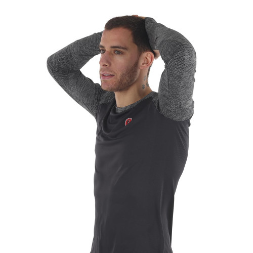 PIMIENTO NEGRO CAMISETA TERMORREGULADORA NEGRA GRIS VISTA DELANTERA AMPLIADA HOMBRE, ARISTARUN