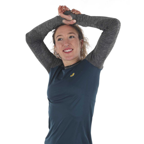 PIMIENTO NEGRO CAMISETA TERMORREGULADORA AZUL OSCURO VISTA PERFIL DELANTERA, ARISTARUN