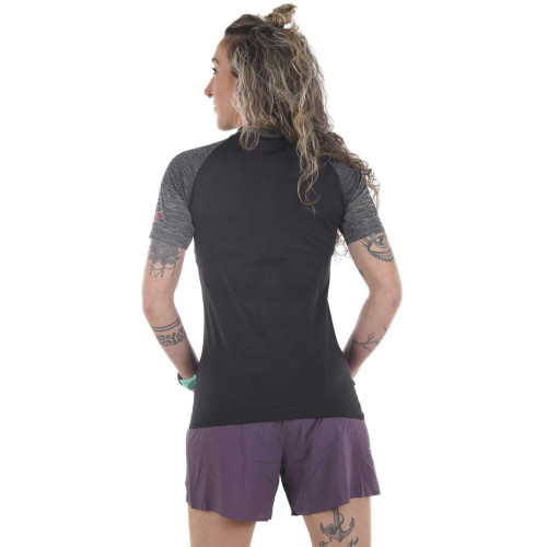 PIMIENTO NEGRO CAMSIETA TERMORREGULADORA NEGRO MANGA CORTA UNISEX VISTA TRASERA,ARISTARUN