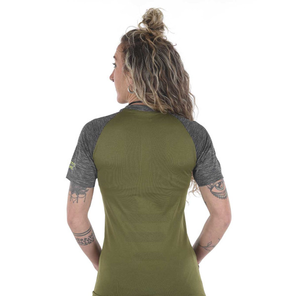 PIMIENTO NEGRO CAMSIETA TERMORREGULADORA VERDE MANGA CORTA UNISEX VISTA TRASERA,ARISTARUN