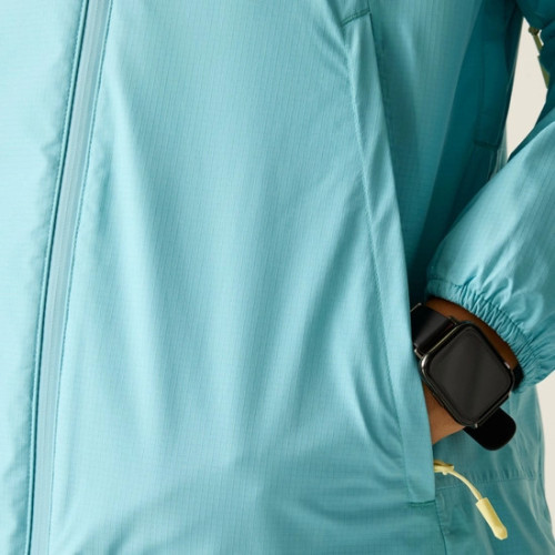 DARE 2B CHAQUETA IMPERMEABLE TORREK BREATHE EASY CELESTE MUJER VISTA BOLSILLO, ARISTARUN