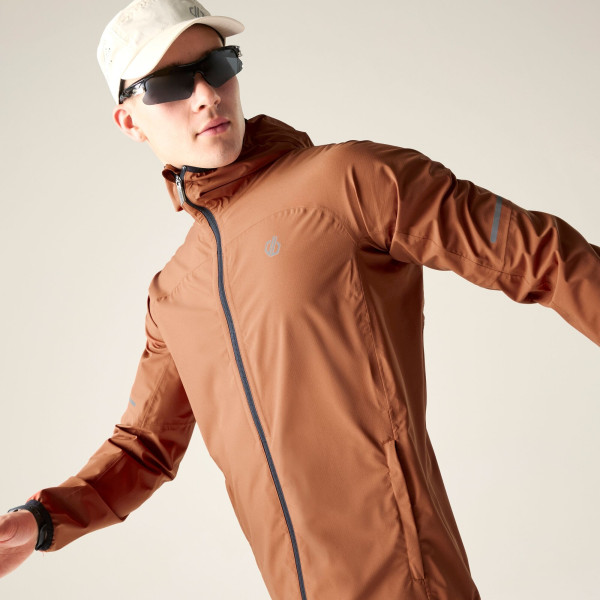 DARE2B ULTRALITE MARRON CHAQUETA IMPERMEABLE HOMBRE MODELO2, ARISTARUN