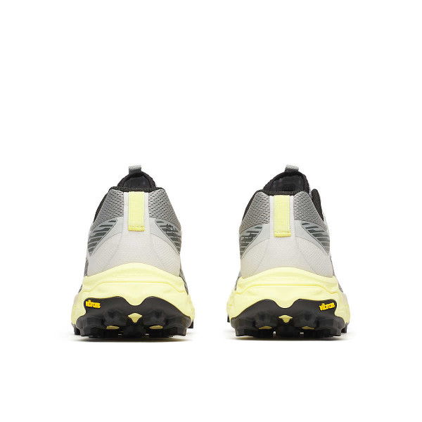 MERREL AGILITY PEAK 6 ZAPATILLAS GRIS AMARILLO TRAIL RUNNING VISTA TRASERA, ARISTARUN
