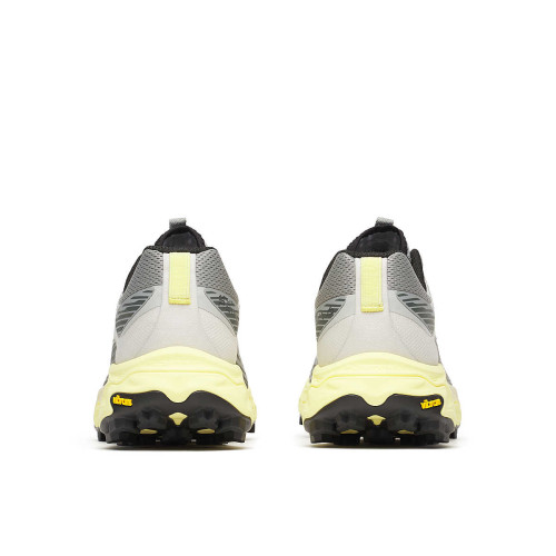 MERREL AGILITY PEAK 6 ZAPATILLAS GRIS AMARILLO TRAIL RUNNING VISTA TRASERA, ARISTARUN