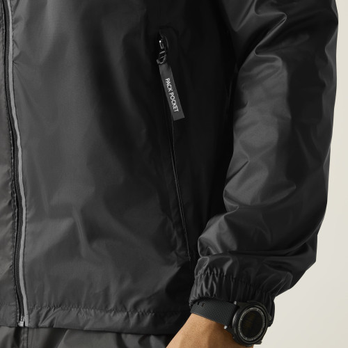 REGATTA LYLE IV  NEGRA CHAQUETA  IMPERMEABLE VISTA BOLSILLO, ARISTARUN