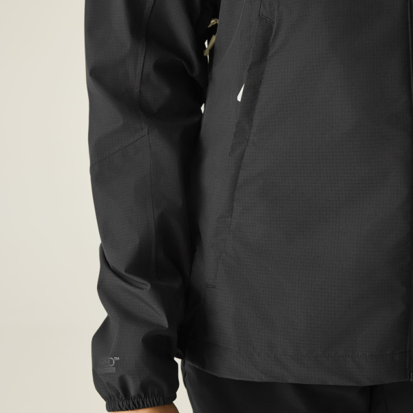 DARE 2B CHAQUETA IMPERMEABLE TORREK BREATHE EASY NEGRA MUJER VISTA BOLSILLO2, ARISTARUN