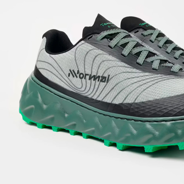 NNORMAL TOMIR 2.0 GREEN ZAPATILLAS TRAIL RUNNING UNISEX VISTA AMPLIADA,ARISTARUN