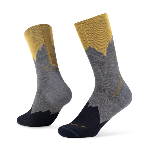 BUFF MERINO LIGHTWEIGHT CREQW SOCK GRIS CALCETINES OUTDOOR VISTA PERFIL, ARISTARUN