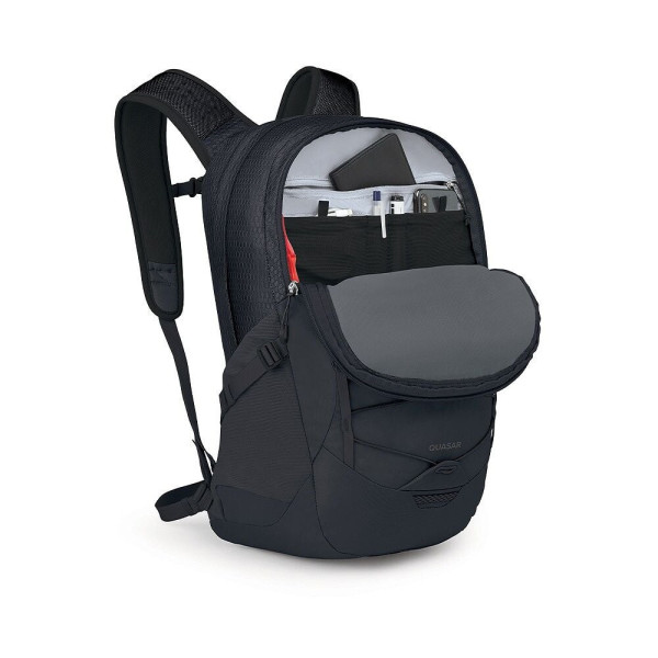 OSPREY QUASAR 26L NEGRO MOCHILA TREKKING VISTA PERFIL BOLSILLO ABIERTO, ARISTARUN