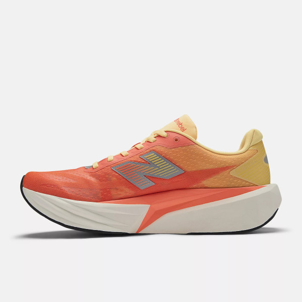 NEW BALANCE FUELCELL REBEL v5 ZAPATILLAS RUNNING ASFALTO HOMBRE NARANJA VISTA LATERAL INTERNA, ARISTARUN