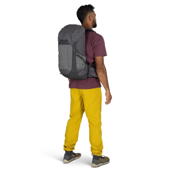 OSPREY TALON 26 GRIS MOCHILA TREKKING VISTA PUESTA, ARISTARUN