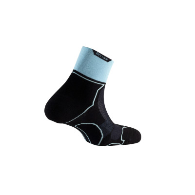 LURBEL DESAFÍO THREE NEGRO AZUL CALCETINES TRAIL RUNNING VISTA DELANTERA, ARISTARUN 2