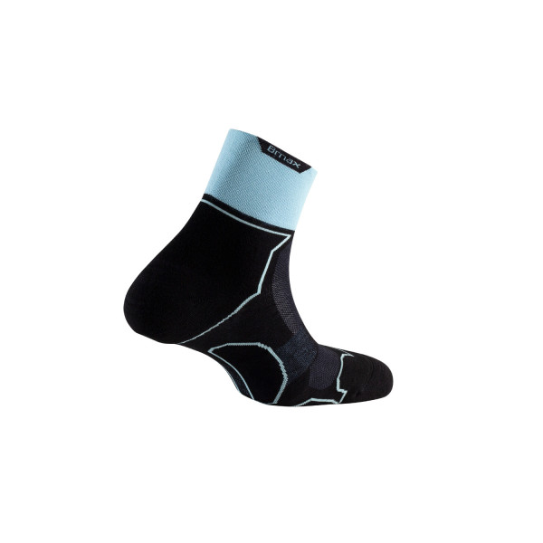 LURBEL DESAFÍO THREE NEGRO AZUL CALCETINES TRAIL RUNNING VISTA TRASERA, ARISTARUN