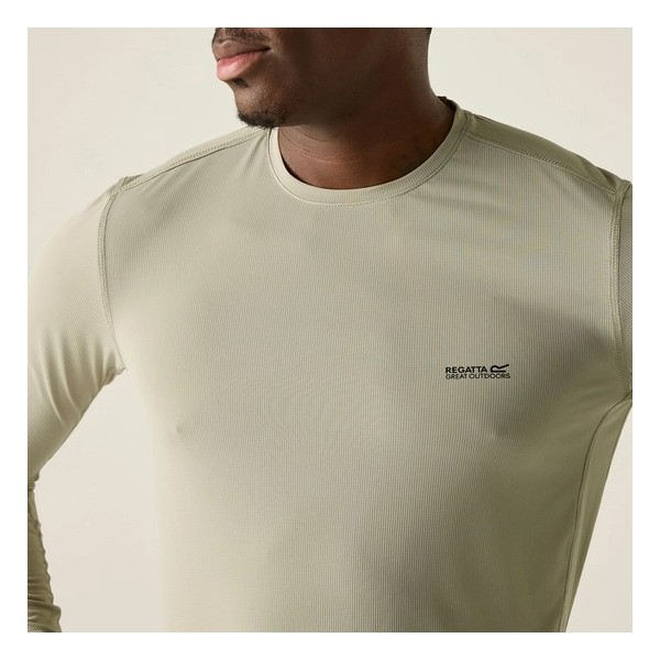 REGATTA MINDO BEIGE CAMISETA MANGA LARGA TECNICA HOMBRE VISTA PECHO, ARISTARUN