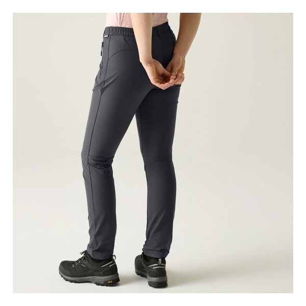REGATTA HIGHTON II GRIS OSCURO PANTALONES TREKKING MUJER VISTA TRASERA, ARISTARUN