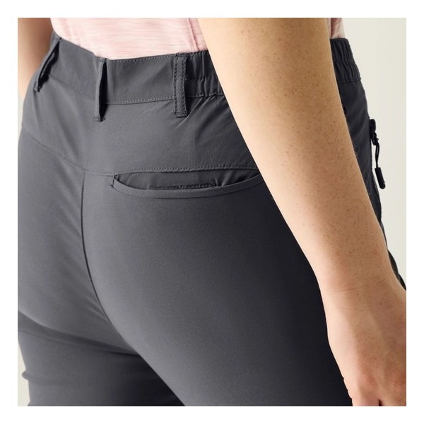 REGATTA HIGHTON II GRIS OSCURO PANTALONES TREKKING MUJER VISTA TRASERA AMPLIADA, ARISTARUN