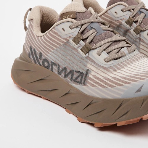 NNORMAL CADÍ BROWN MEN'S RUNNING SHOES