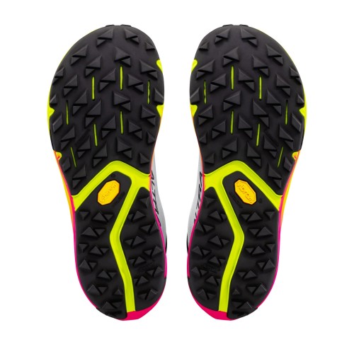 ALTRA EXPERIENCE WILD 3+ BLANCO ROSA ZAPATILLA TRAIL MUJER VISTA SUELA PAREJA, ARISTARUN