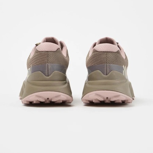 NNORMAL CADÍ GTX BROWN ZAPATILLAS TRAIL MUJER VISTA TRASERA, ARISTARUN