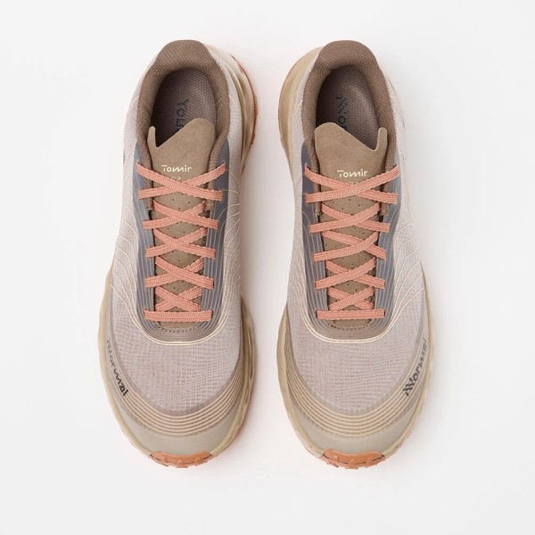 NNORMAL TOMIR 2.0 BROWN ZAPATILLAS TRAIL UNISEX VISTA SUPERIOR,ARISTARUN