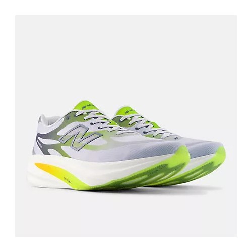 NEW BALANCE SUPERCOMP REBEL GRIS VERDE ZAPATILLAS RUNNING HOMBRE VISTA LATERAL PAREJA, ARISTARUN