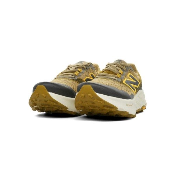 NEW BALANCE FRESH FOAM X HIERRO 9 BEIGE ZAPATILLAS TRAIL HOMBRE VISTA FRONTAL,ARISTARUN