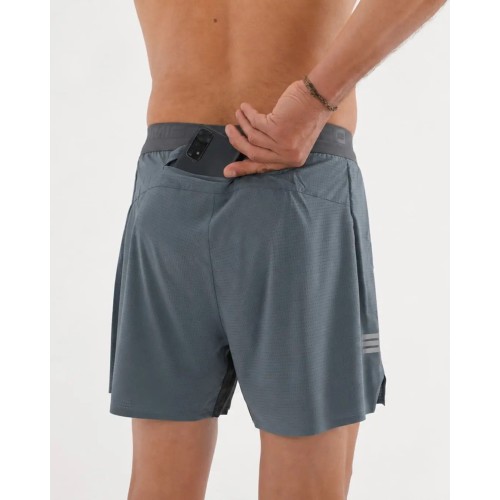 PIMIENTO NEGRO PANTALONES RUNNING GRIS UNISEX VISTA TRASERA, ARISTARUN