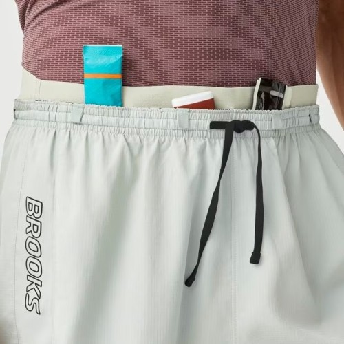 BROOKS CASCADIA SHORT PANTALONES CORTOS HOMBRE VISTA FRONTAL AMPLIADA, ARISTARUN