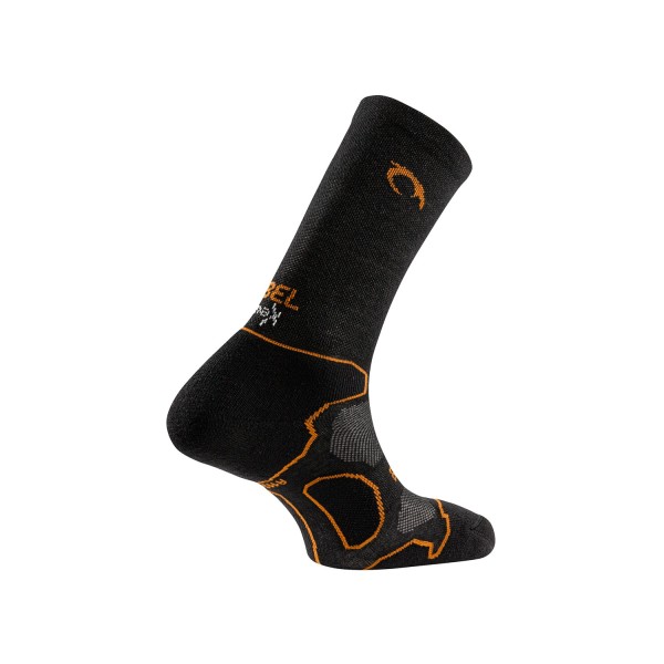LURBEL FANLO H5 NEGRO NARANJA CALCETINES OUTDOOR VISTA TRASERA, ARISTARUN