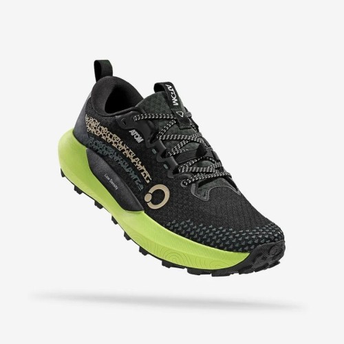 ATOM TERRA V3 BLACK GREEN ZAPATILLAS TRAIL HOMBRE VISTA LATERAL,ARISTARUN