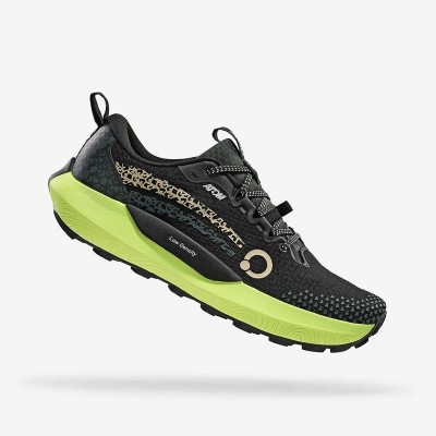 ATOM TERRA V3 BLACK GREEN ZAPATILLAS TRAIL HOMBRE VISTA EXTERIOR,ARISTARUN