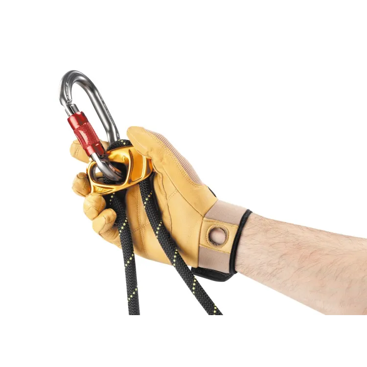 PROGRESS ADJUST El elemento de amarre PROGRESS ADJUST se ajusta muy rápido y con precisión gracias al bloqueador ADJUST